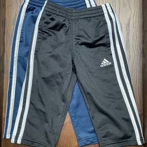 Barely worn pair of Adidas athletic pants 2T